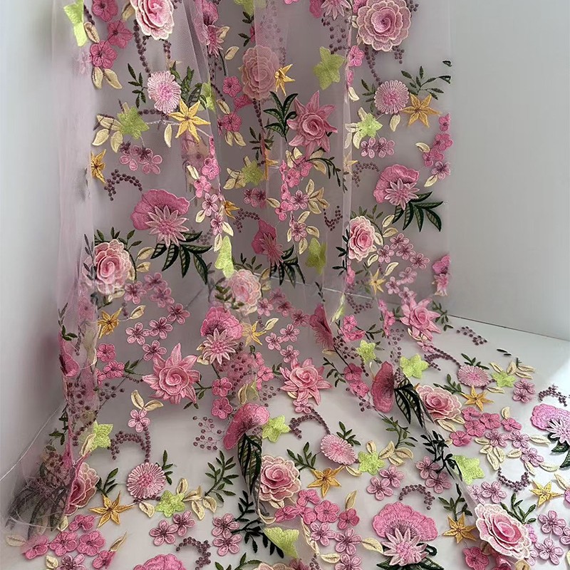 Tissu en tulle brodé floral 3D - Sewing And Textile avis et prix